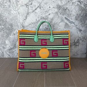 Gucci Capri Resort Tote Bag
